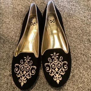Vince Camuto black velvet flats